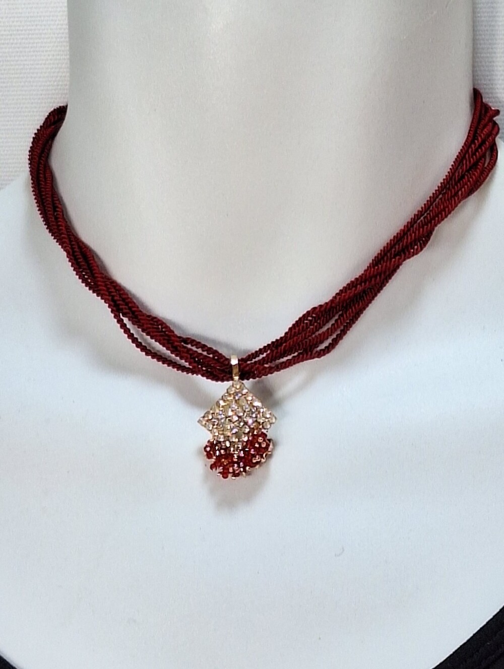 Multi Strand Twist Chain Deep Red Crystal  Rhinestone Gold Tone Pendant Necklace